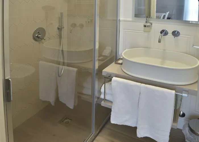 At Your Place Oda ve Kahvaltı 4*